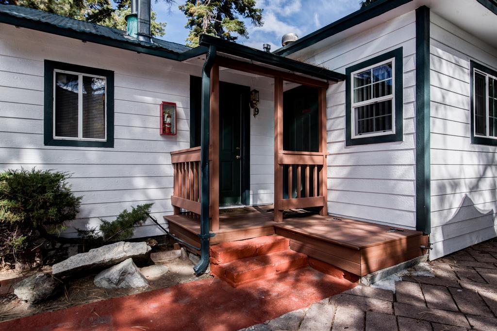 Doc'S Cottages South Lake Tahoe Стейтлайн Экстерьер фото